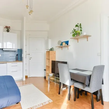Апартаменты Splendide Studio Avec Belle Vue Sur La Tour Eiffel Париж